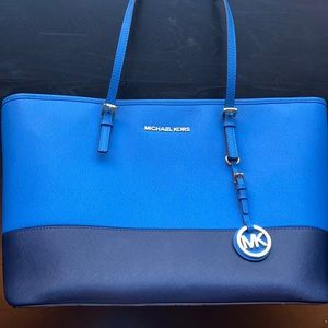 Michael Kors Medium Top-Zip Leather Tote